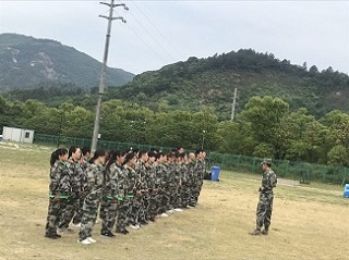 “激情熔煉團隊，凝聚成就夢醒”-誠立&邁思德2019年團建活動